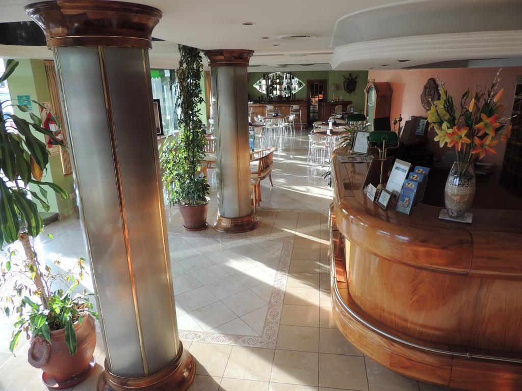 Hotel Cuprum Санта Роса Екстериор снимка