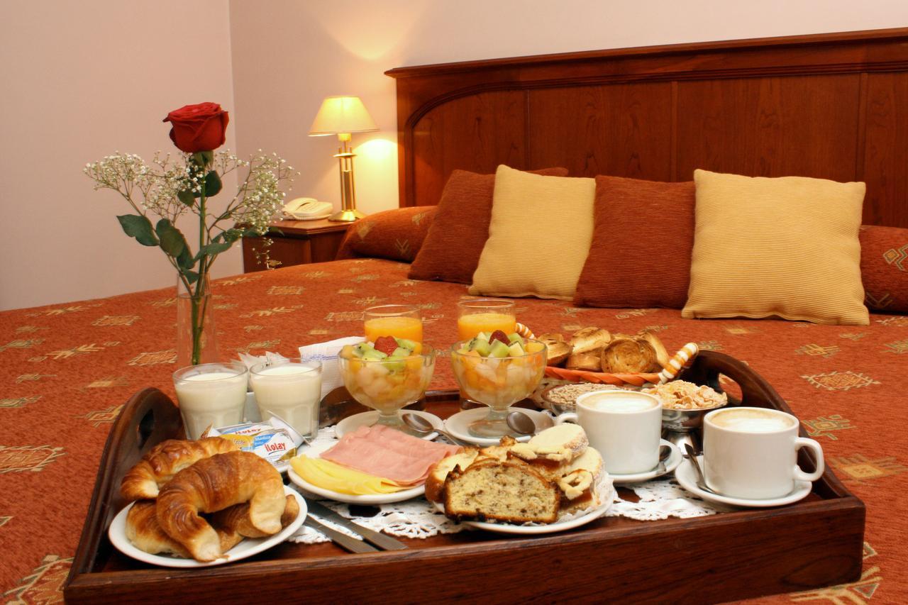 Hotel Cuprum Санта Роса Екстериор снимка